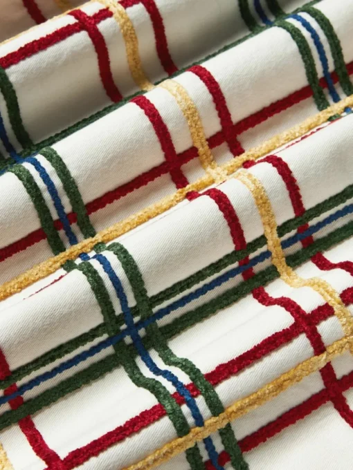 Baumwoll-Kissenhülle Noja mit Chenille-Karomuster