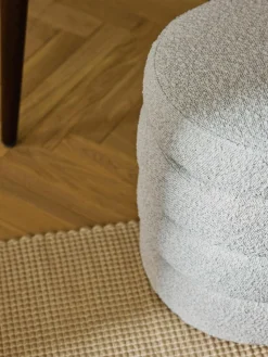 Bouclé-Hocker Alto mit Stauraum
