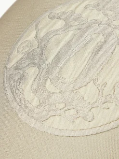 Dekokissen Japan mit Giorgio Armani-Logo