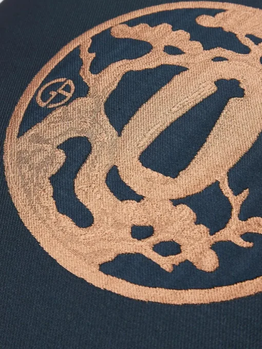 Dekokissen Japan mit Giorgio Armani-Logo