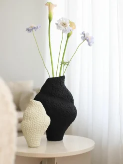 Design-Vase Isla in organischer Form, H 32 cm