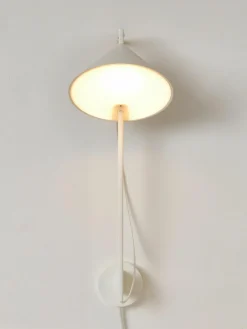 Dimmbare LED-Wandleuchte Yuh mit Timerfunktion