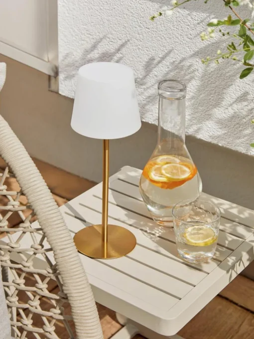 Dimmbare Tischlampe Fausta mit USB-Anschluss