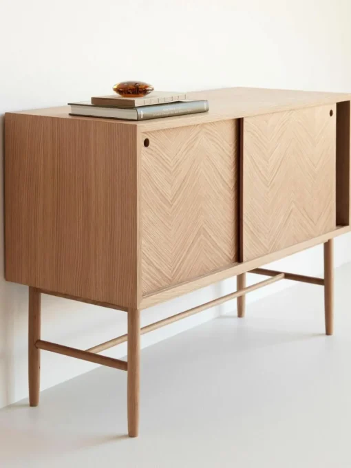 Eichenholz-Sideboard Herringbone mit Fischgrätmuster