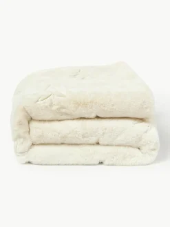Flauschige Kuscheldecke Nari mit winterlichem Motiv