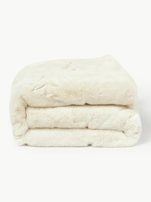 Flauschige Kuscheldecke Nari mit winterlichem Motiv