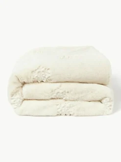 Flauschige Kuscheldecke Nari mit winterlichem Motiv