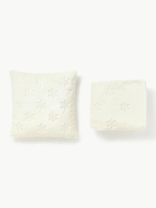 Flauschige Kuscheldecke Nari mit winterlichem Motiv