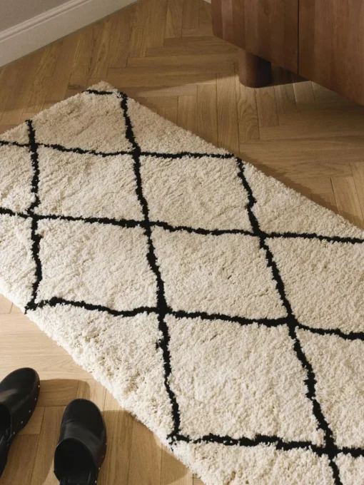 Flauschiger Hochflor-Läufer Naima, handgetuftet