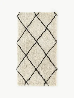 Flauschiger Hochflor-Teppich Naima, handgetuftet