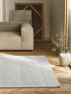 Flauschiger Hochflorteppich Wes mit Hoch-Tief-Struktur, handgewebt