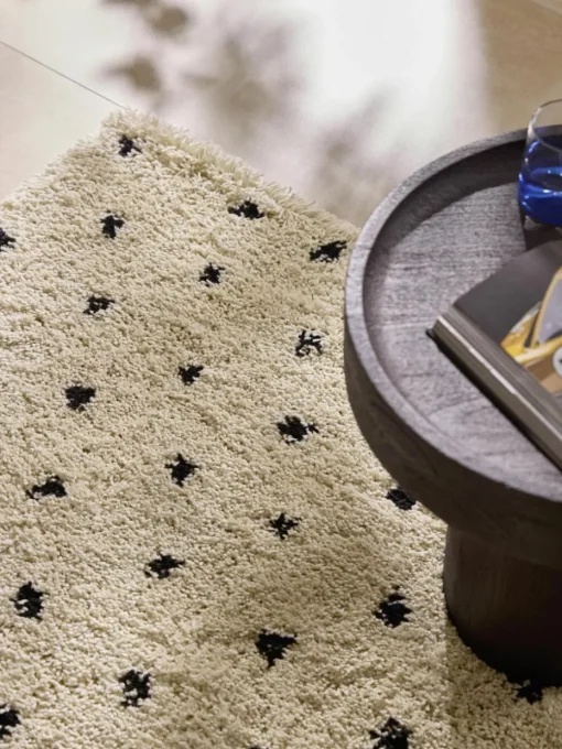 Flauschiger Hochflor-Teppich Ayana, gepunktet