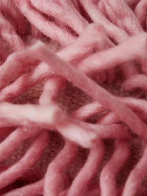 Flauschiges Kissen Rugged, handgefertigt