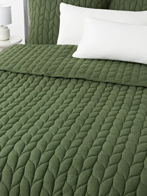 Gesteppte Flanell-Tagesdecke Selby mit Strukturmuster