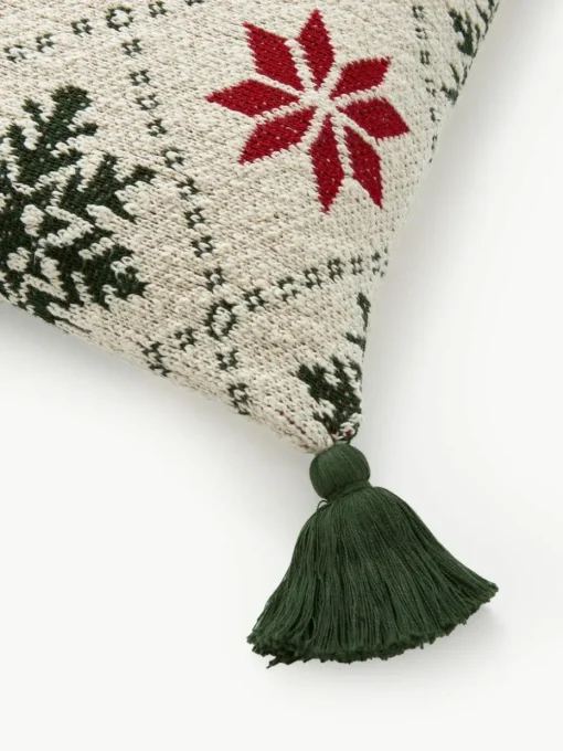 Gestrickte Kissenhülle Starry mit Weihnachtsmotiv