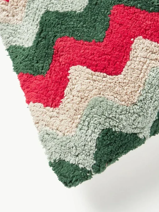Getuftete Wendekissenhülle Nathaniel mit winterlichem Motiv