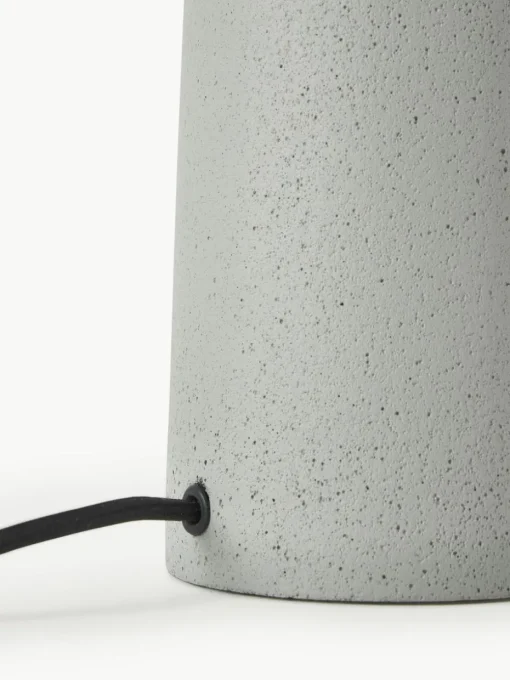 Große Tischlampe Kaya mit Betonfuß