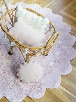 Handbesticktes Baumwoll-Kuschelkissen Biscuit