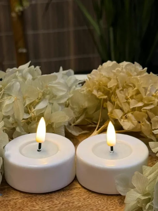 Handgefertigte LED-Teelichter Real Flame, 4 Stück