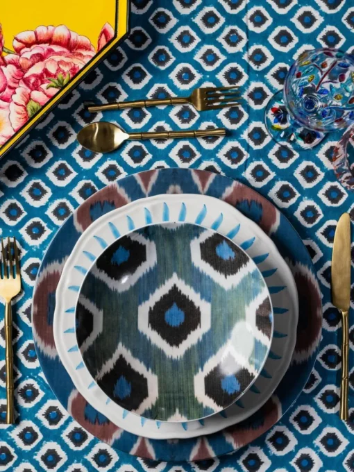 Handgefertigte Porzellan-Servierschale Ikat