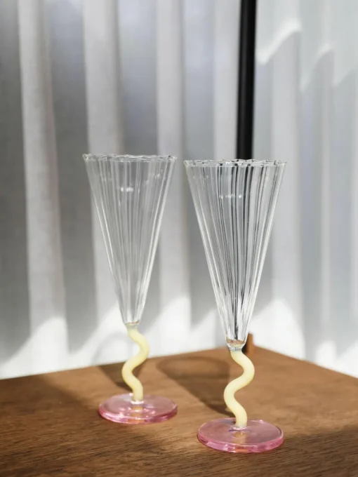 Handgefertigte Sektgläser Curve, 2 Stück
