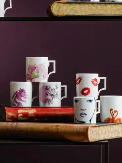Handgefertigte Tasse Carol aus Porzellan