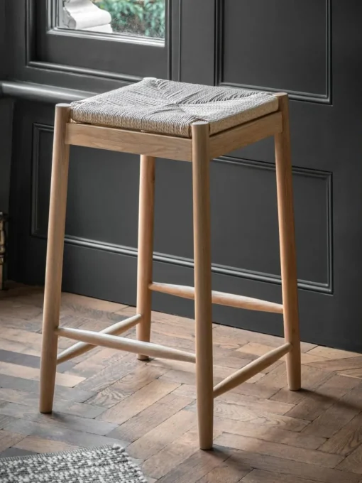 Handgefertigter Hocker Eton aus Eichenholz