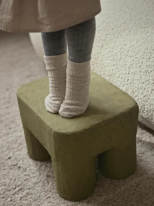 Handgefertigter Kinderhocker Podo