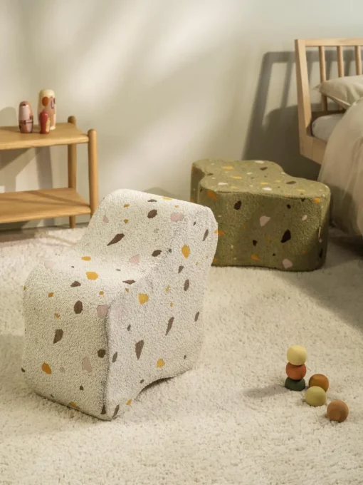 Handgefertigter Kinder-Pouf Cloud aus Bouclé