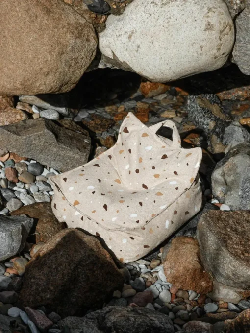 Handgefertigter Kinder-Sitzsack Sugar aus Bouclé