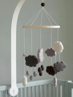 Handgefertigtes Babymobile Clouds