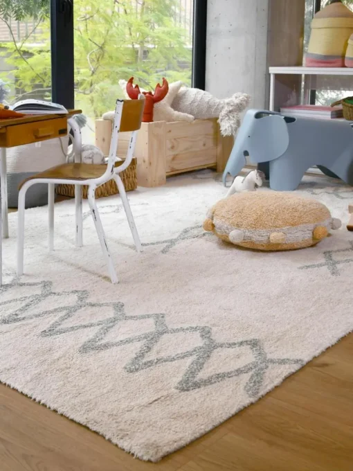 Handgefertigtes Kinder-Bodenkissen Pompom