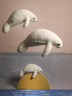 Handgefertigtes Kuschelkissen Manatee