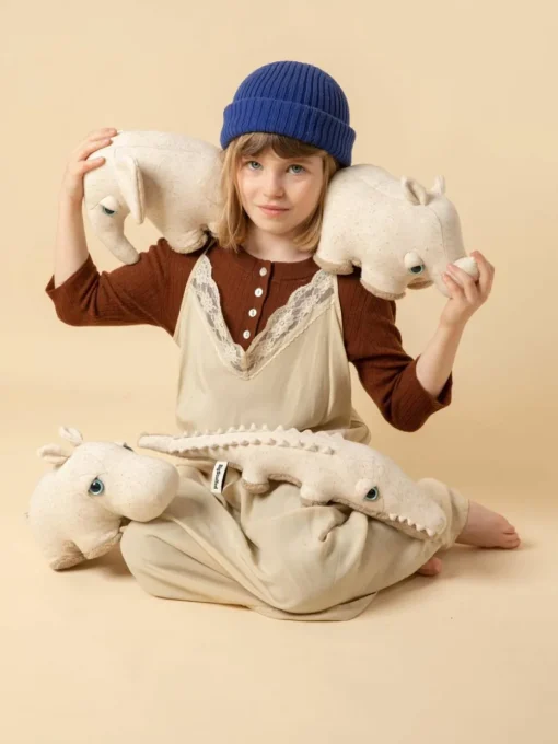 Handgefertigtes Kuschelkissen Savanah Elephant