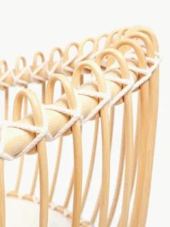 Handgefertigtes Stubenbett Lola aus Rattan