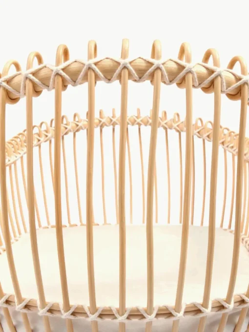 Handgefertigtes Stubenbett Lola aus Rattan