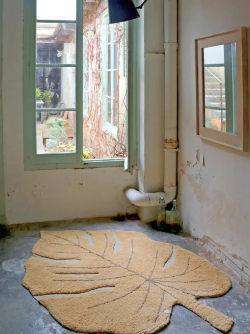 Handgewebter Kinderteppich Monstera mit Hoch-Tief-Effekt, waschbar