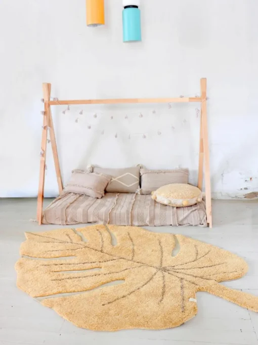 Handgewebter Kinderteppich Monstera mit Hoch-Tief-Effekt, waschbar