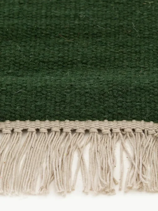 Handgewebter Wollteppich Liv mit Fransen