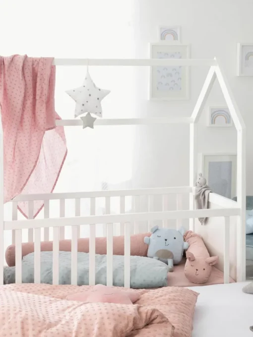 Höhenverstellbares Kinder-Hausbett Style, in verschiedenen Größen