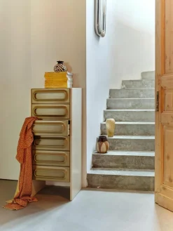Highboard Space