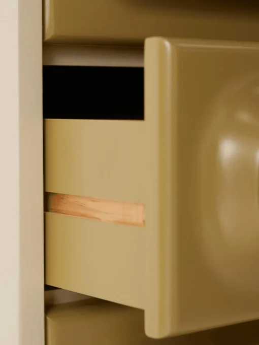Highboard Space