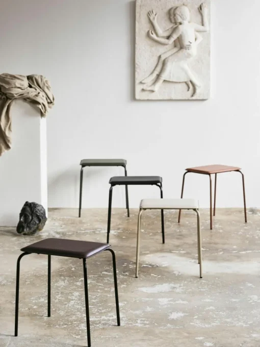 Hocker Esa