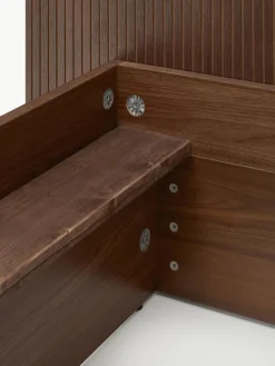 Holzbett Sato mit Schubladen und Kopfteil