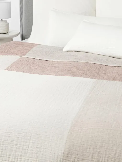 Jacquard-Tagesdecke Hekla aus Musselin