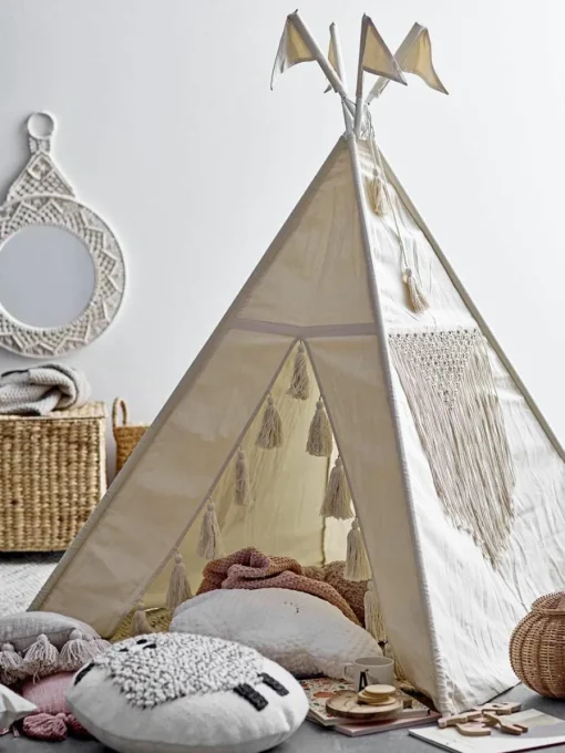 Kinder-Tipi Lagos