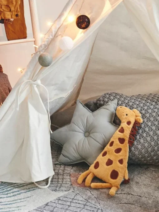 Kinder-Tipi Lagos
