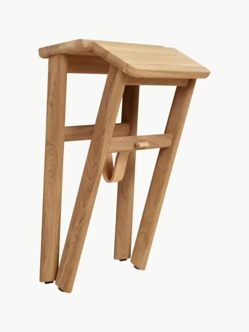 Klappbarer Hocker Angle aus Eichenholz