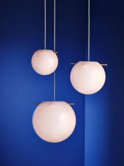 Kleine Glaskugel-Pendelleuchte Koi, in verschiedenen Größen