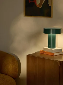 Kleine mobile LED-Tischlampe Kamal, dimmbar